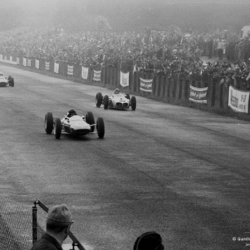 JIm au Nurburgring 1962 devant l'ENB-Maserati de Lucien Bianchi
